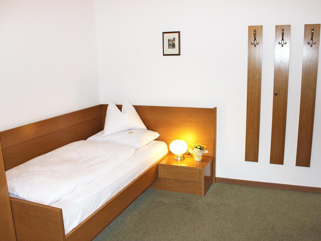 Hotel Garni An Der Leit Lagundo Camera foto